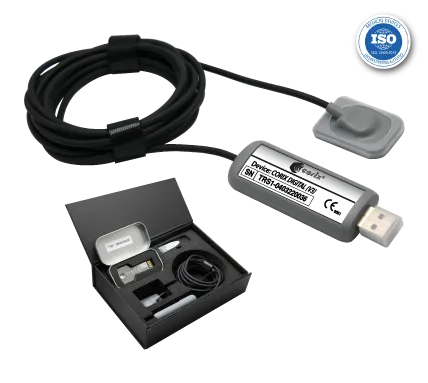 Radiovisiografo Corix conectado a laptop mediante memoria USB, obteniendo imagen dental clara, precisa y con gran nitidez diagnóstica profesional.